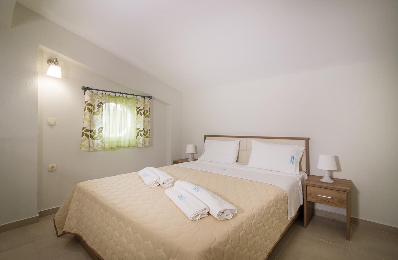 Anneta'S House Apartment Nikiti  Luaran gambar